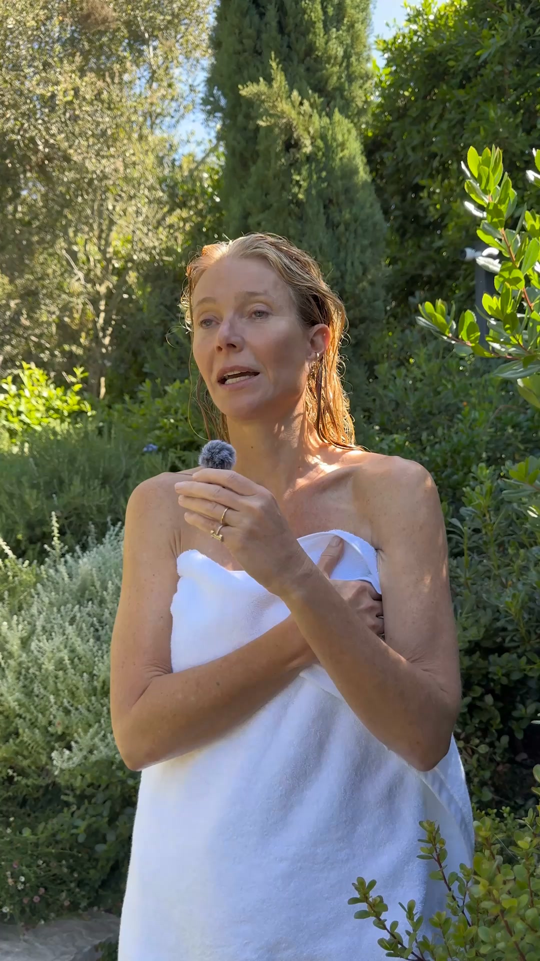 goop Facebook ad: shop now