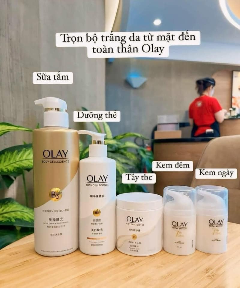 Lan Nhi cosmetics Facebook ad: MỸ PHẨM CHÍNH HÃNG TẠI NHẬT