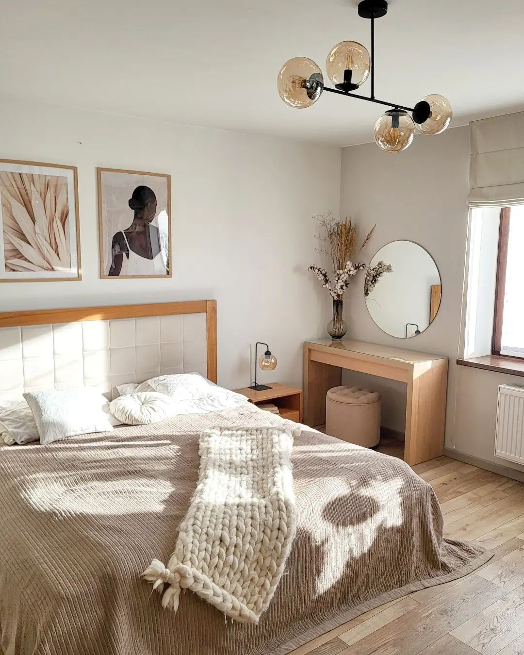 Sklep z lampami Light Home Facebook ad: Twój dom to Twoje miejsce na ziemi.