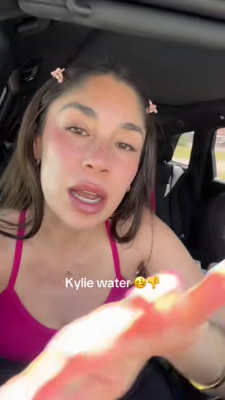 GenXmom Facebook ad: there's a reason everyone's sipping k2o
