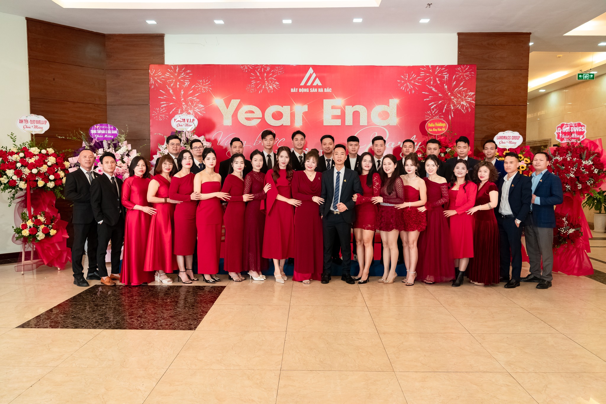 Tuyển Dụng Bất Động Sản Facebook ad: Đăng ký ứng tuyển đi làm ngay