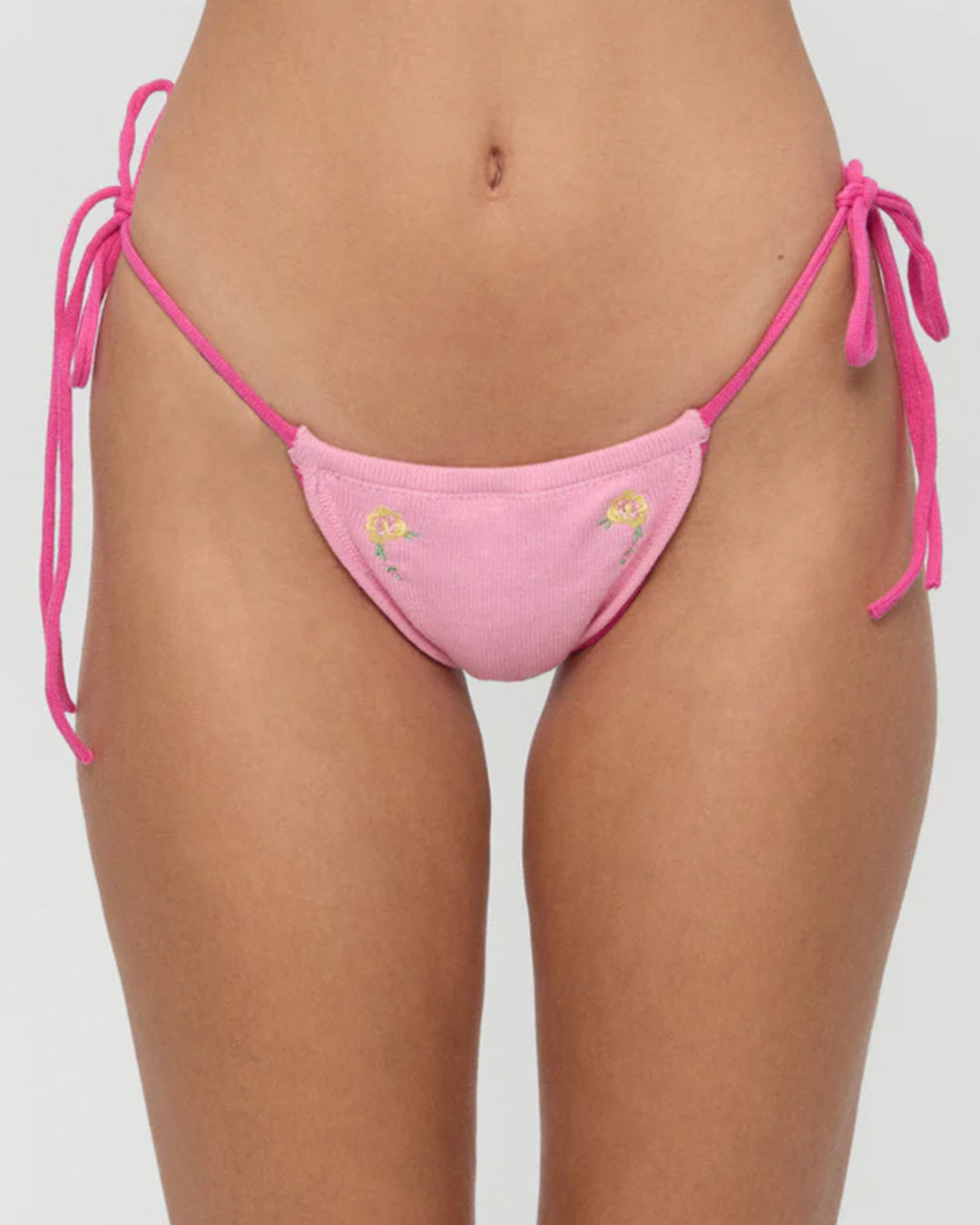 Frankies Bikinis Facebook ad