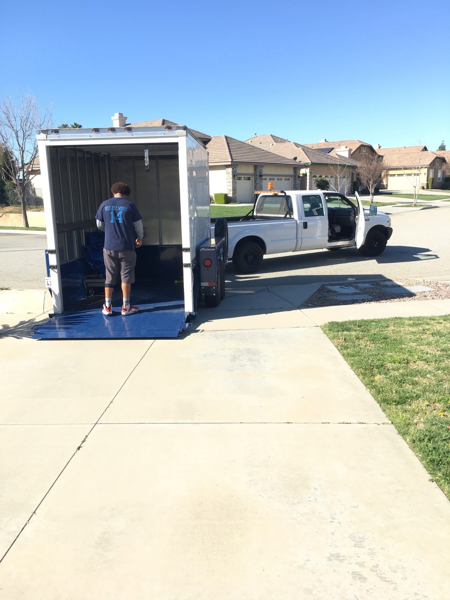 Big Deahl's Movers Facebook ad