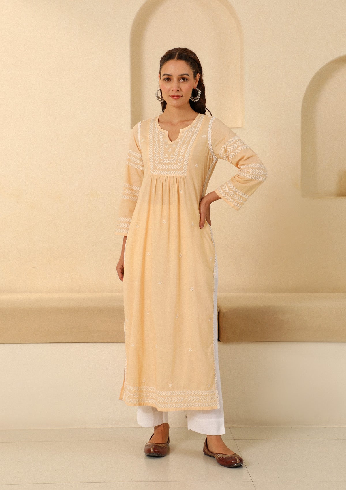 houseofchikankari.in Facebook ad
