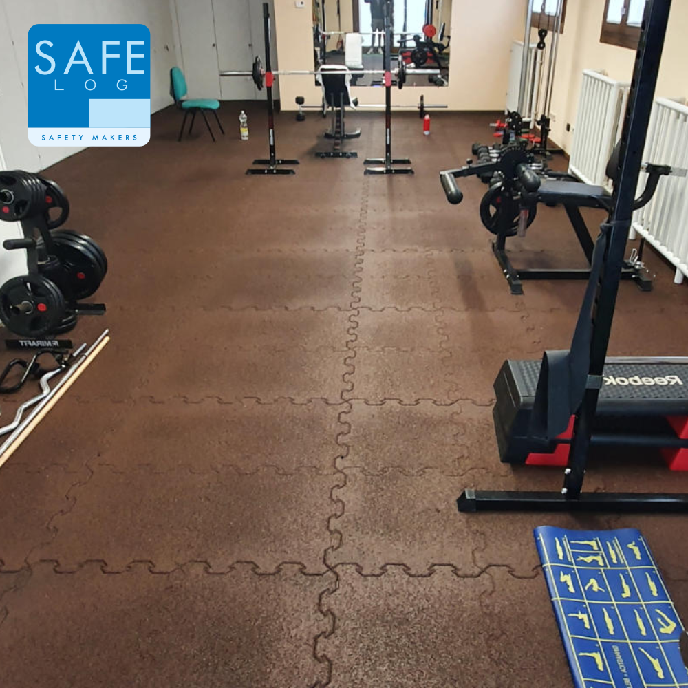 Safelog Protection Systems Facebook ad: Pavimentazioni Antitrauma