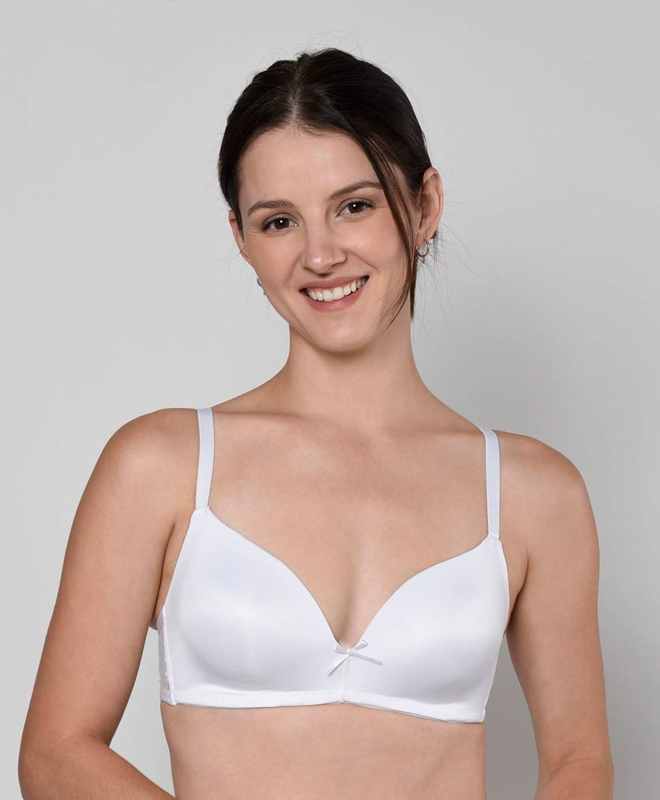 Tricot Argentina Facebook ad: ¡Hola, Argentina! Ahora puedes comprar en tricot.com.ar y…