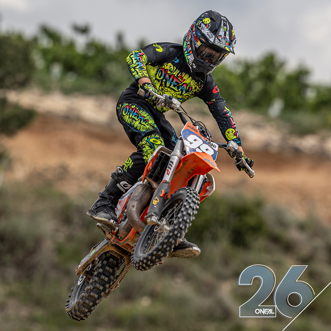MXstore Facebook ad