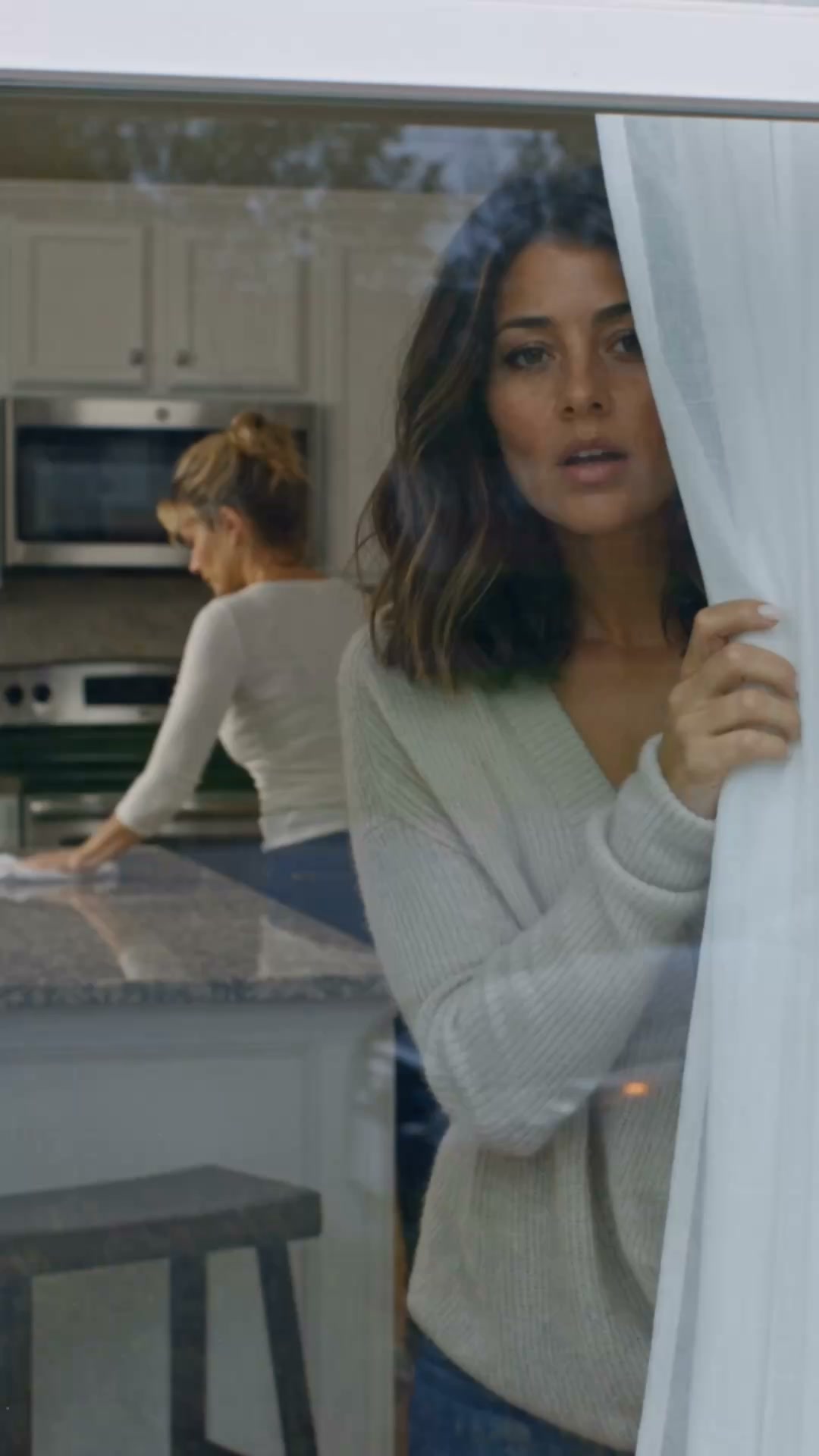 The Glow Up Facebook ad: He Came Back for His Boxes, Then He Saw HER