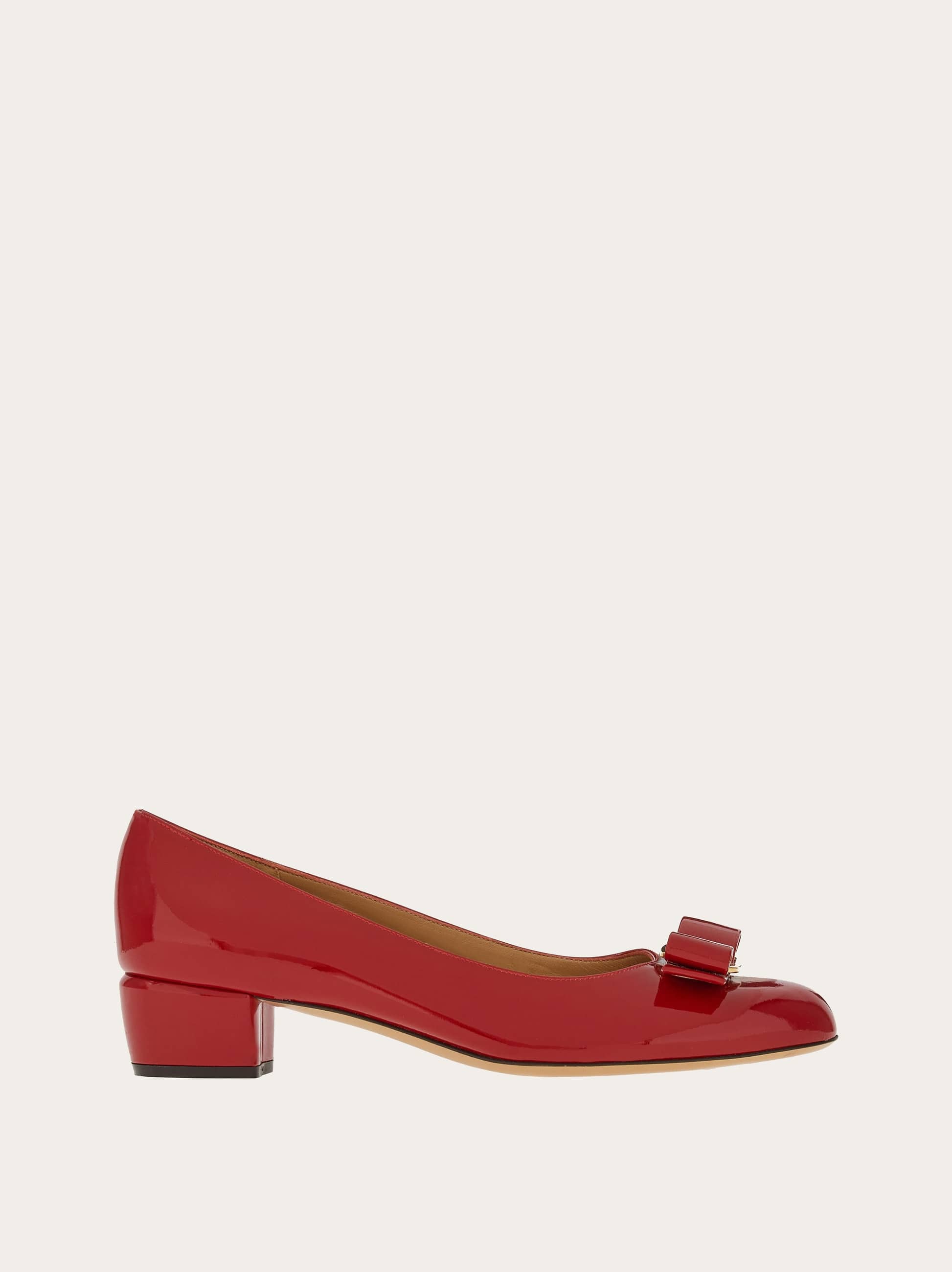 FERRAGAMO Facebook ad