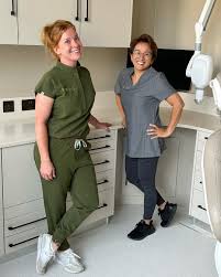 Brainy Searches Facebook ad: How to Switch Back to an NHS Dentist in 2026: Steps…