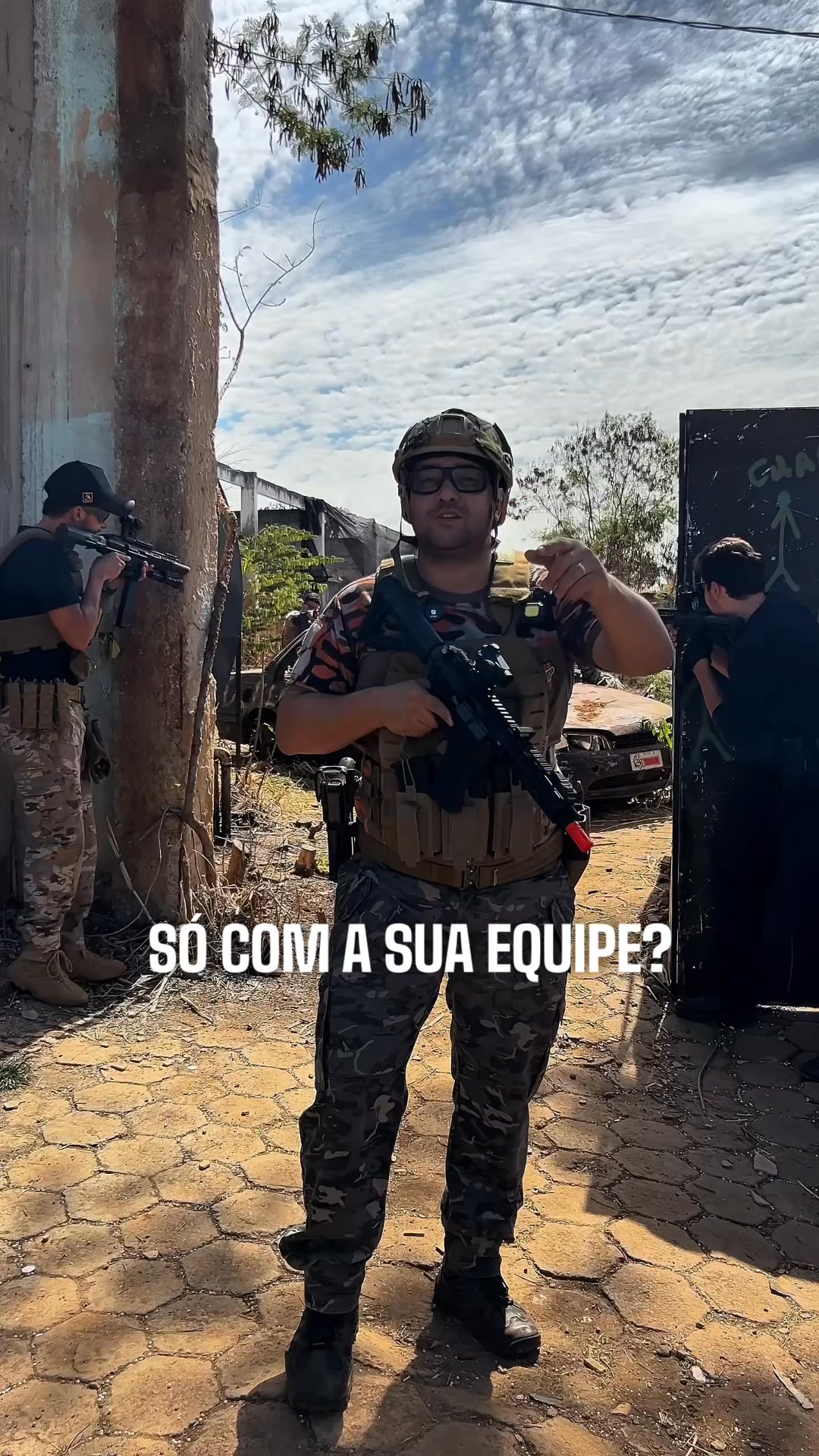 Complexo Black Ops Facebook ad: Chama a galera e vem!