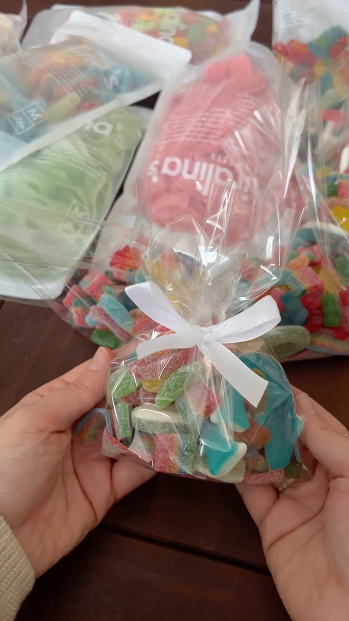 Miralina's Halal Sweets Facebook ad: Spart -10% mit meinem Code SINEMBHD10 ich bin…