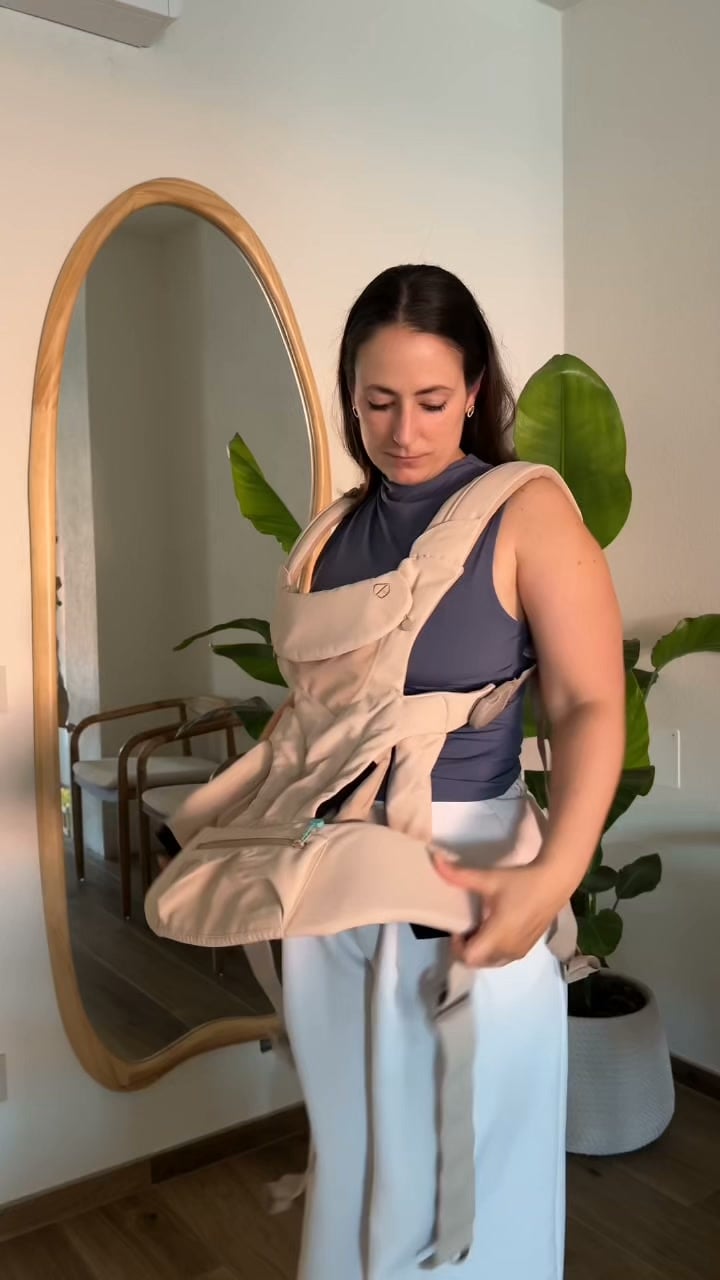 Koala Babycare Facebook ad: La mochila portabebés ergonómica para ti y para tu bebé.