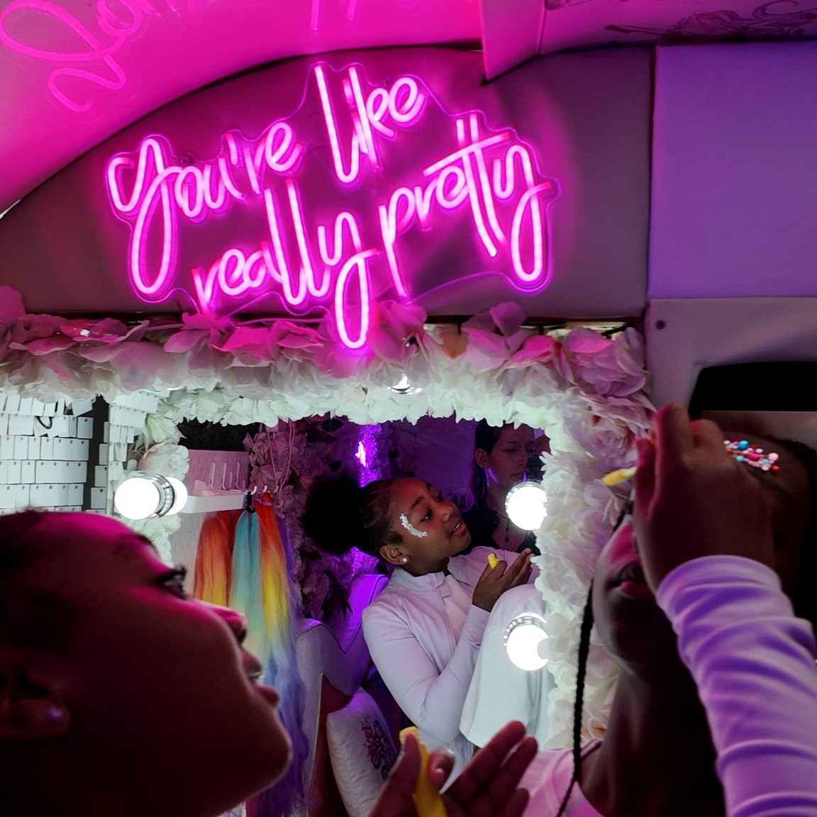 Oh Snazzy Spa Party Bus Tm Facebook ad: Pamper Parties | Home - Oh Snazzy Spa Bus & Crafty Party…
