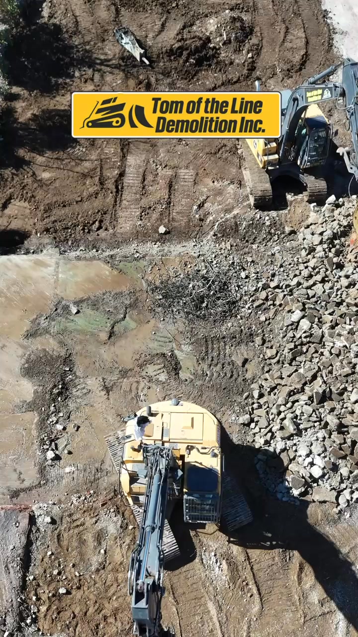 Tom Of The Line Demolition Facebook ad: CONTACT US ONLINE