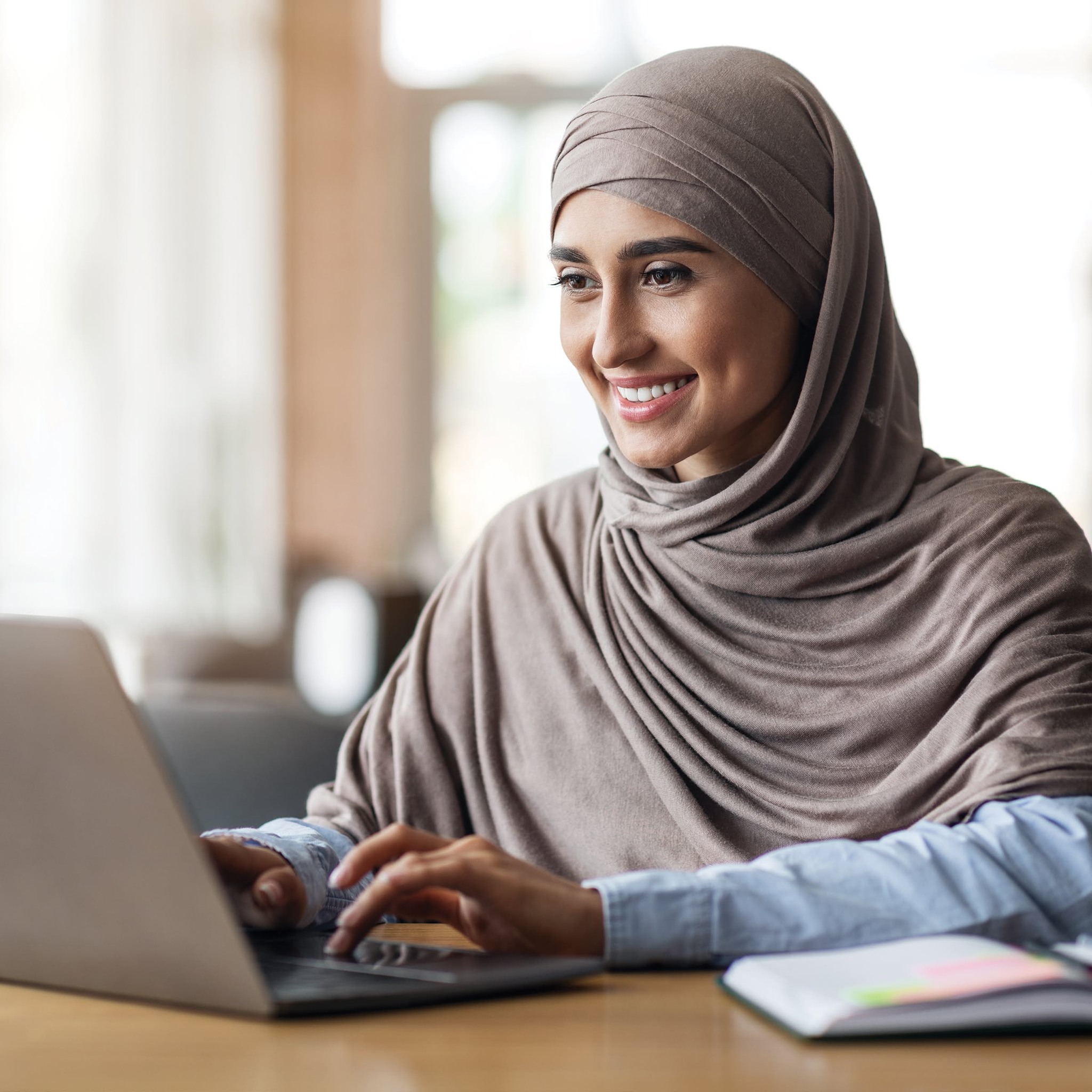 Sahan Journal Facebook ad: Minnesota news for immigrants and communities of color