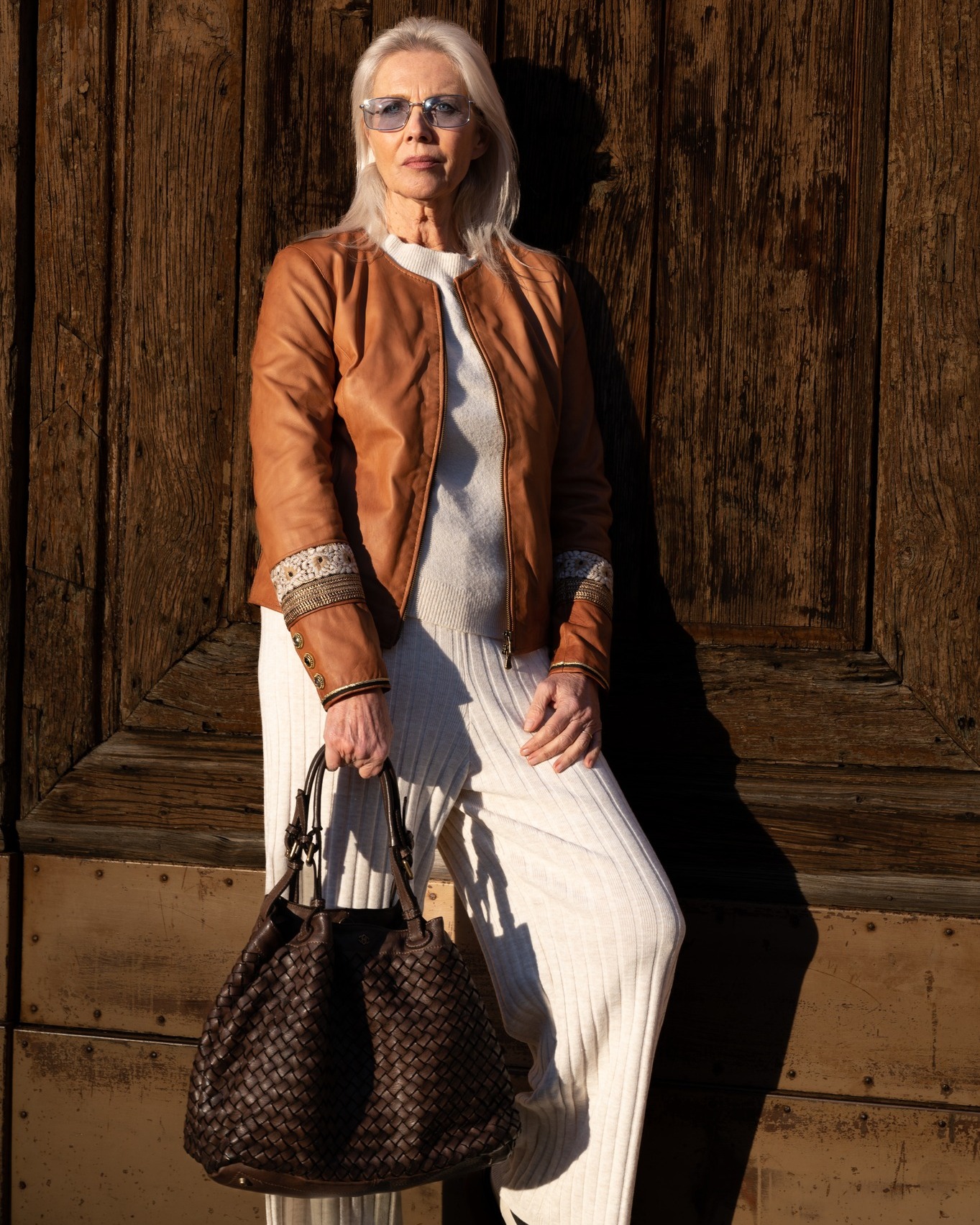Barone Firenze Facebook ad: Eleganza retrò e raffinatezza senza tempo.