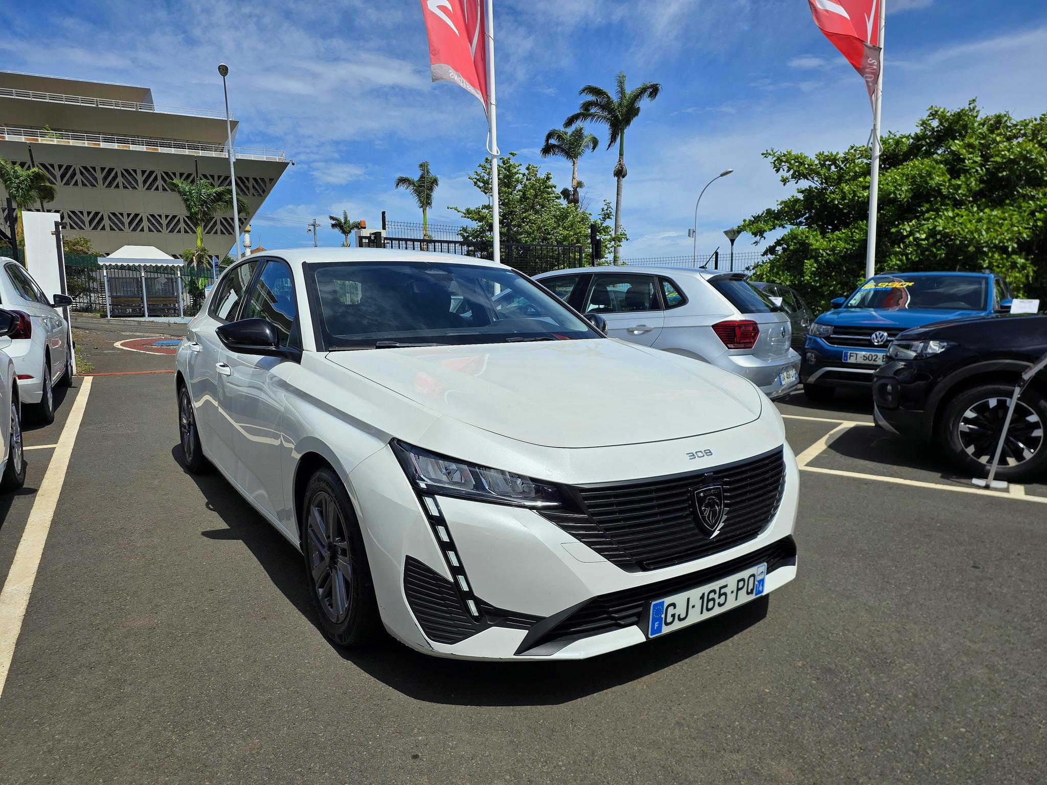 V O K Facebook ad: Les arrivages 100% PEUGEOT DIESEL de ce Mardi!