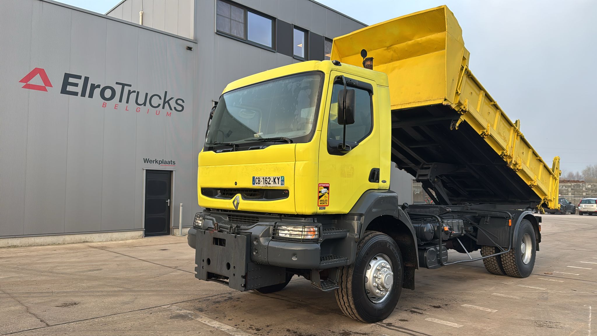 Elro Trucks Belgium Facebook ad: Uniek in Europa: Renault Kerax 340 (4x4) te…
