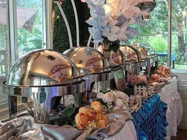 Lpez Food Tray Package And Catering Services Facebook ad