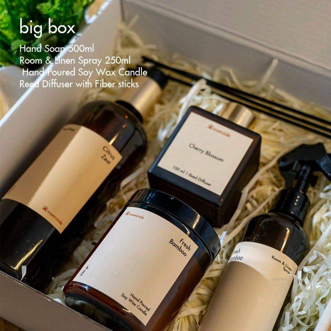 Essenziale Facebook ad: Gift Packages for Every Occasion!