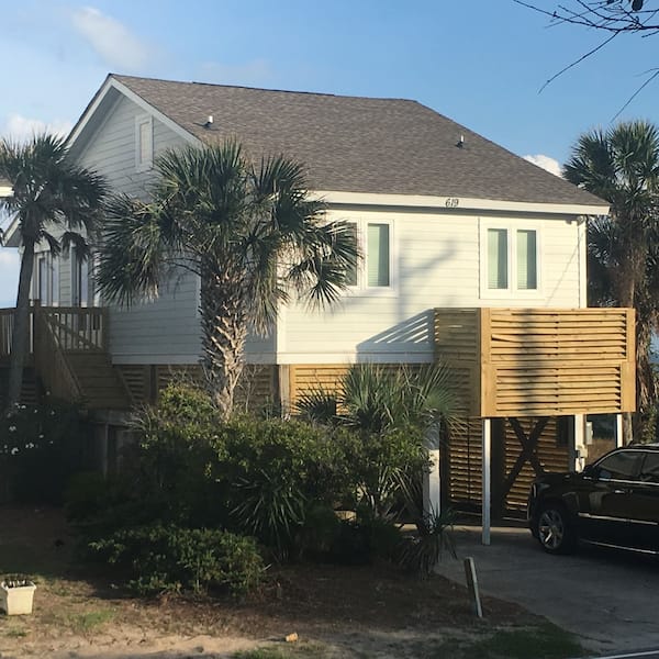 Vrbo Facebook ad