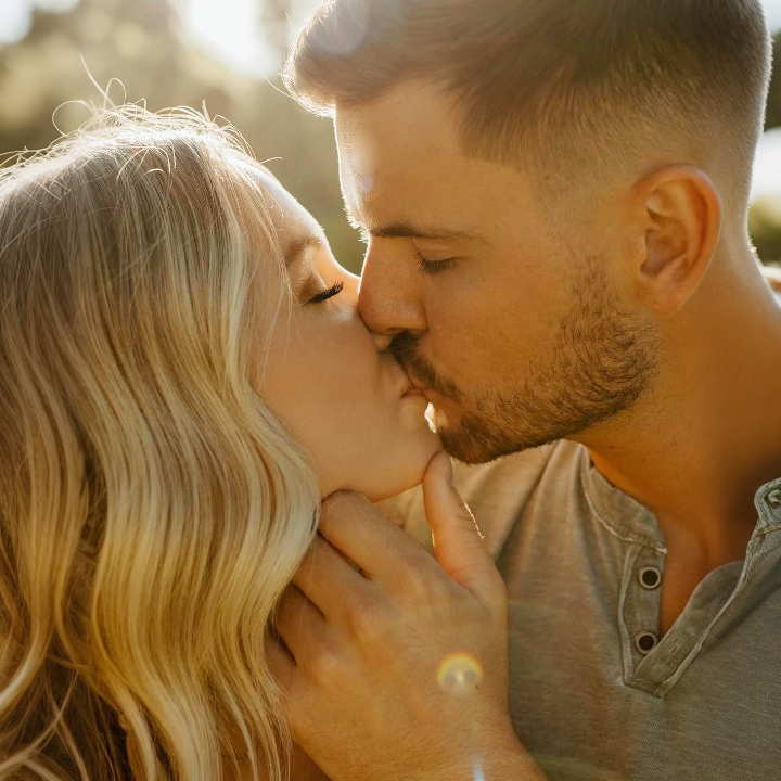 Novel 1.14 Facebook ad: NEW POPULAR READ