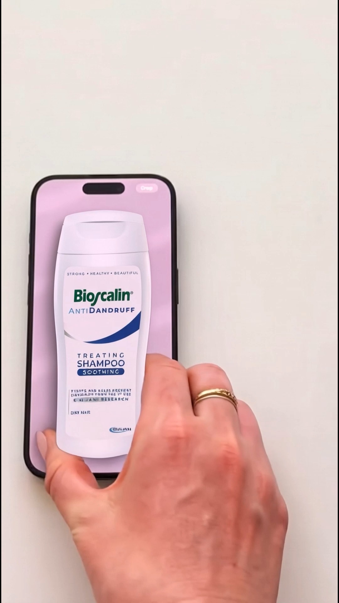 Bioscalin Tricovel Egypt Facebook ad: ودعي القشرة و اختاري العناية المناسبة لفروة رأسك