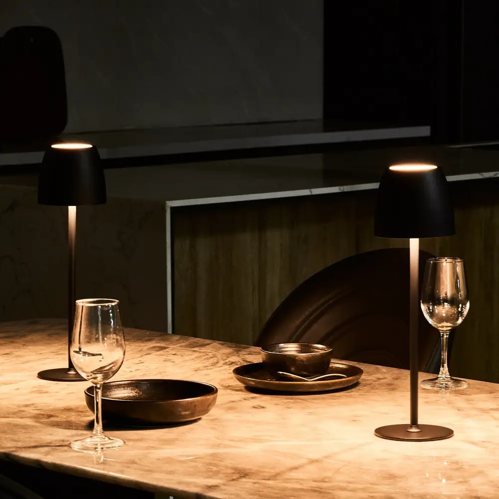 Creative.Lighting Facebook ad