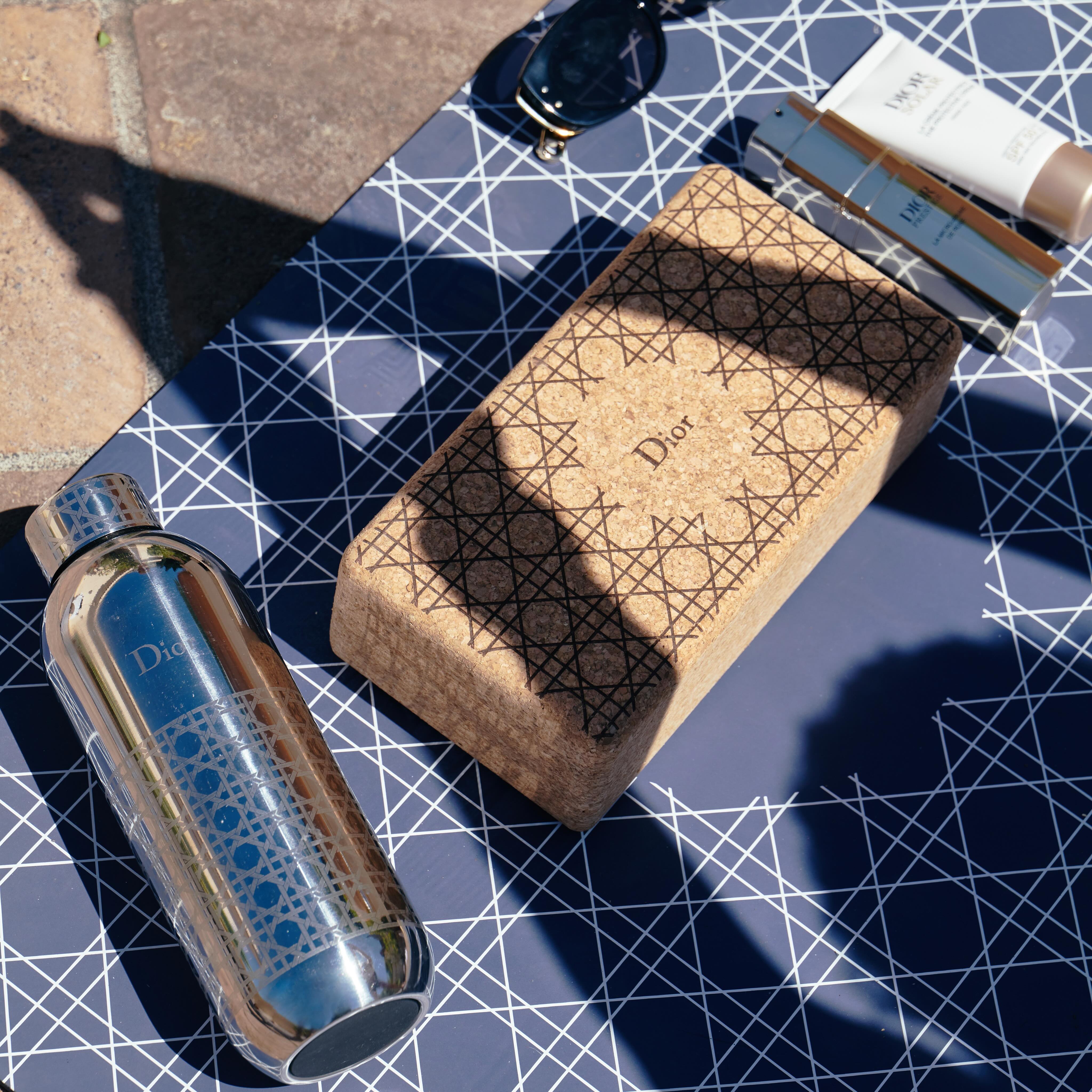 Vogue France Facebook ad: Rencontres Wellness