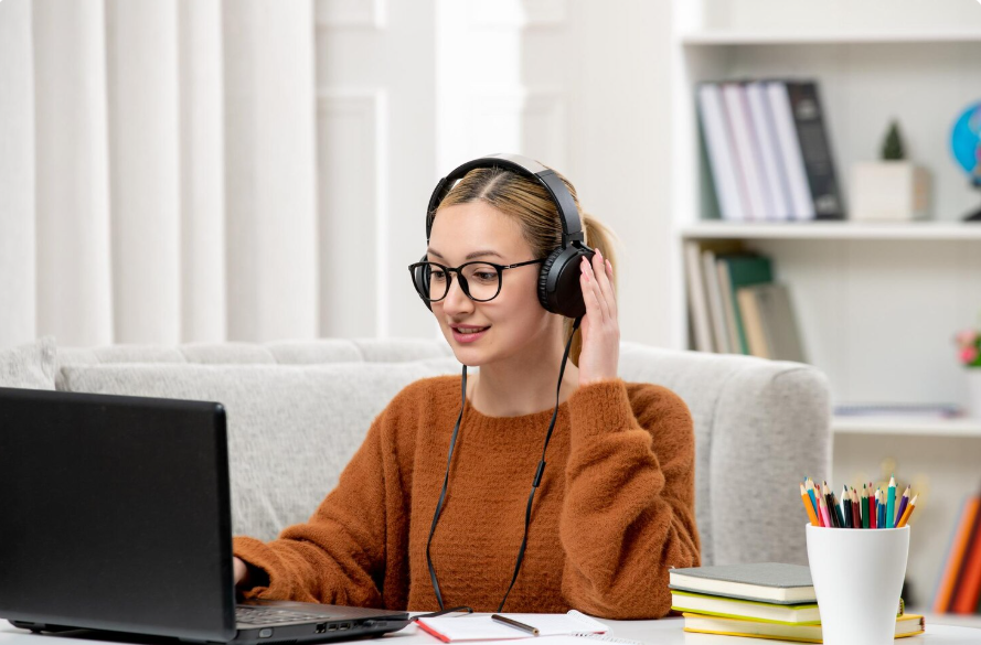 Transcribe Anywhere Facebook ad: Flexible Income From Home