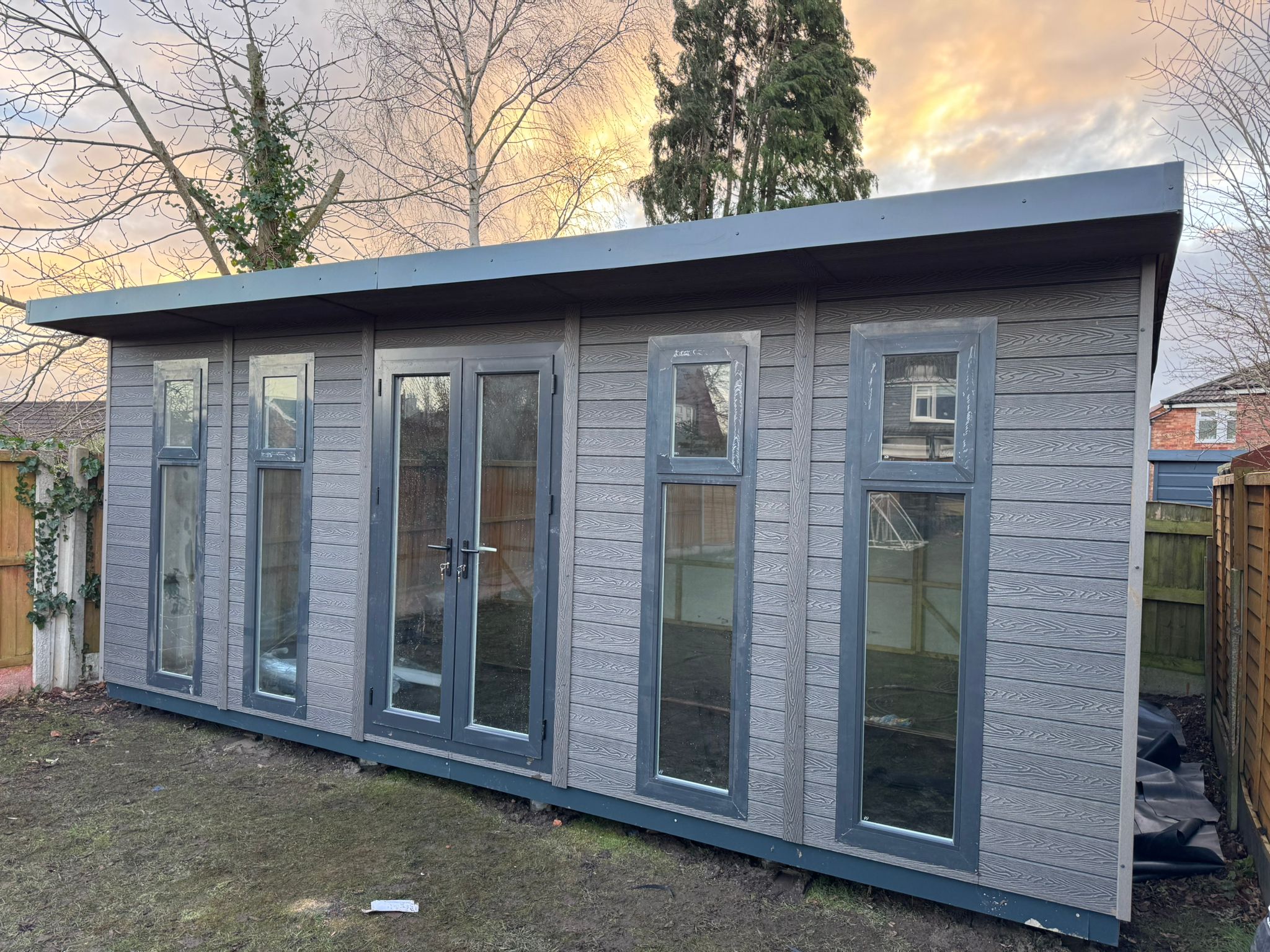 Only Sheds and Summer Houses Facebook ad