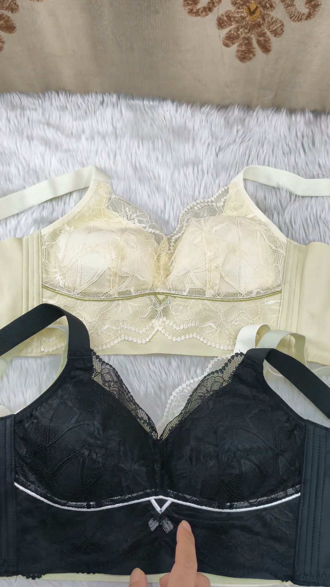 Reves Pretty Wears Facebook ad: NON PADDED BRA