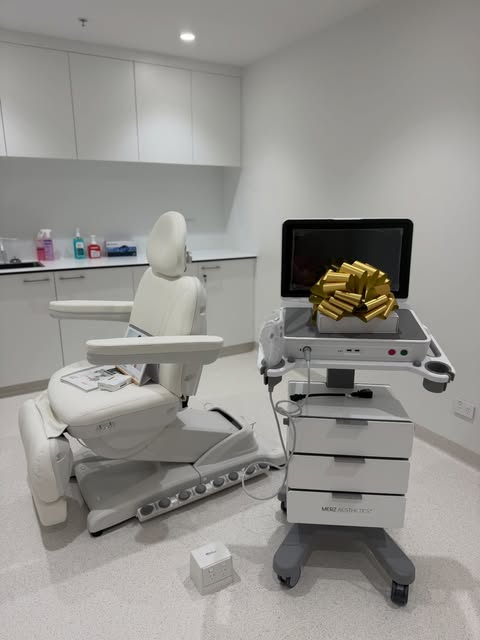 DW Aesthetic Clinic Facebook ad: REJURAN HEALER | PN SKIN REGENERATION THERAPY