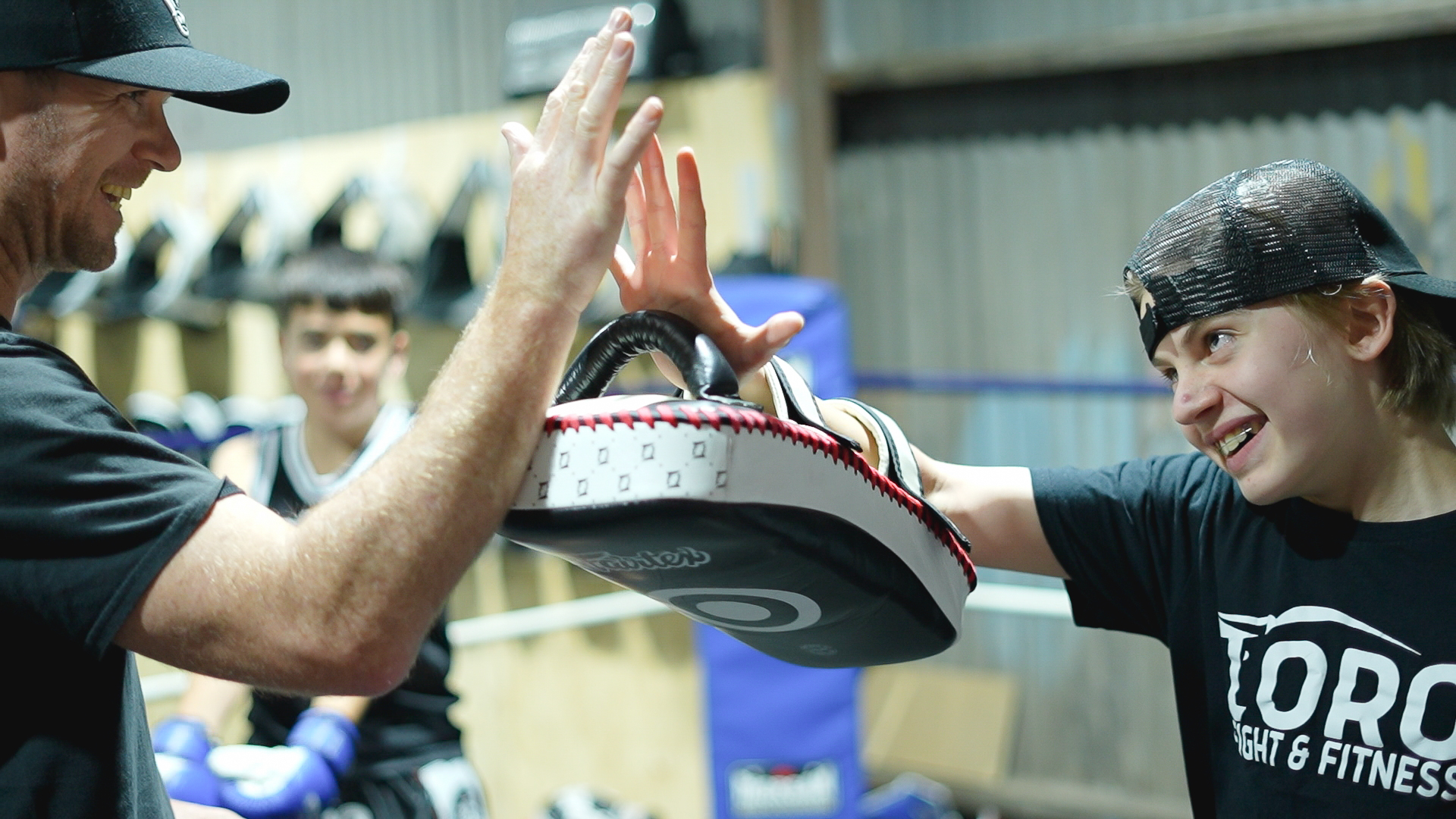 Toro Fight and Fitness Facebook ad: Martial Arts Classes and Free Gloves!