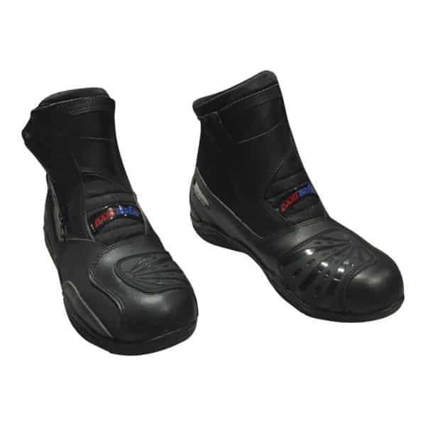 AusMotoGear Facebook ad: Gear up for every ride with Australia’s top-quality…