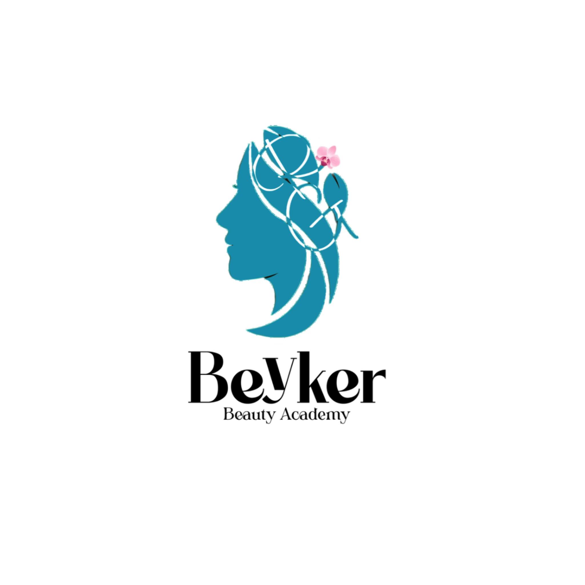 Spa & Beauty by Beyker Rossg Facebook ad: Especialista en diseño de Cejas y Micropigmentacion