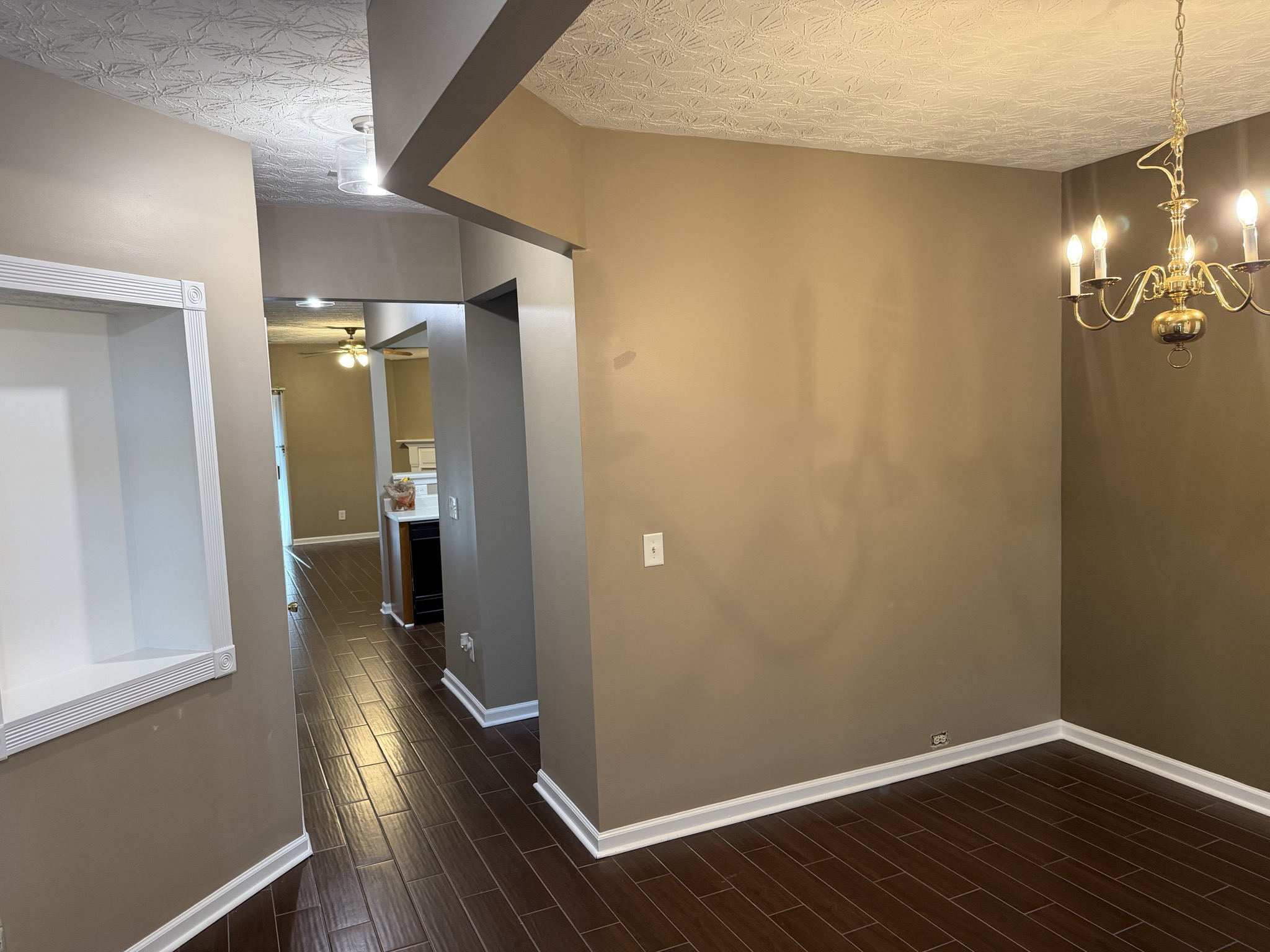 Henry Contracting Solutions LLC Facebook ad: General Contractor