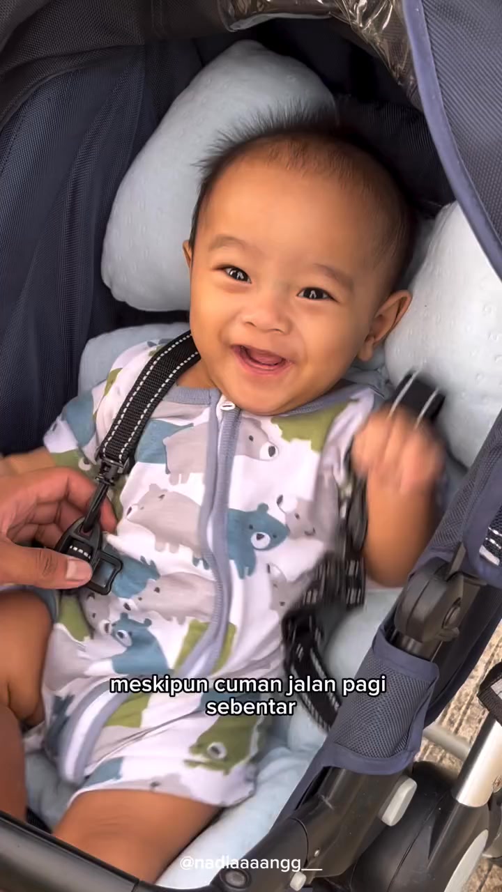 Quokka Baby Indonesia Facebook ad: Traveling Nyaman, Bayi Tetap Anteng
