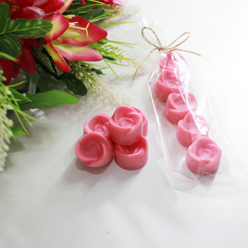 Sapounakis Handmade Natural Products Facebook ad: Αρωματίστε τον χώρο σας με τα μοναδικά προϊόντα…