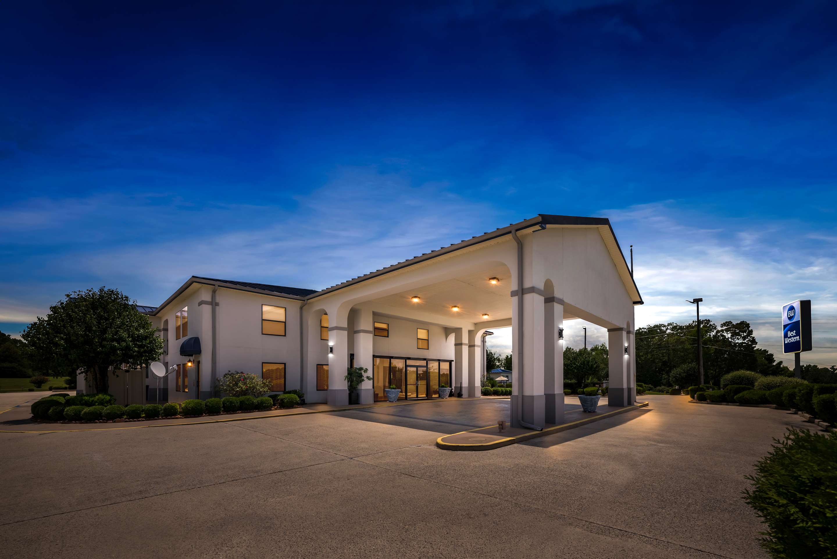 Best Western Hotels & Resorts Facebook ad
