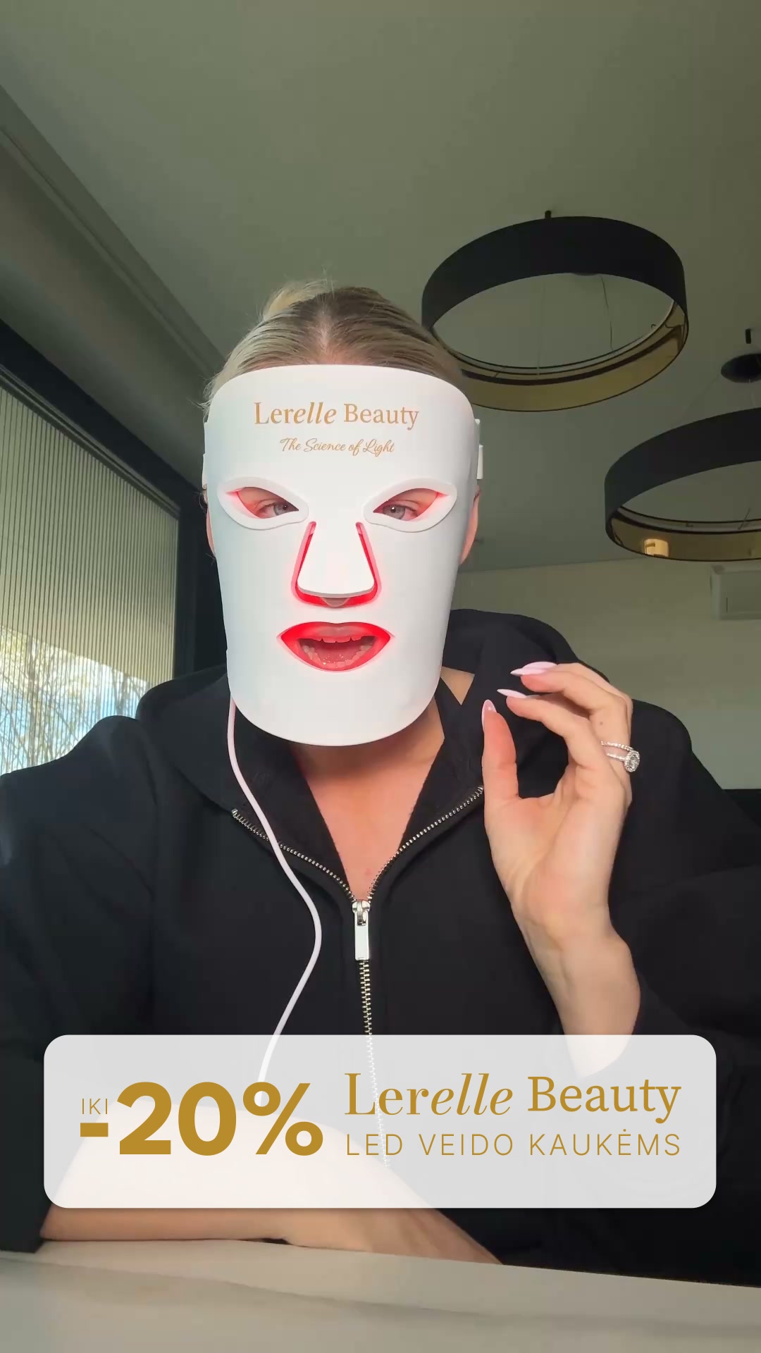 Newcrush Facebook ad: Lerelle LED veido kaukė