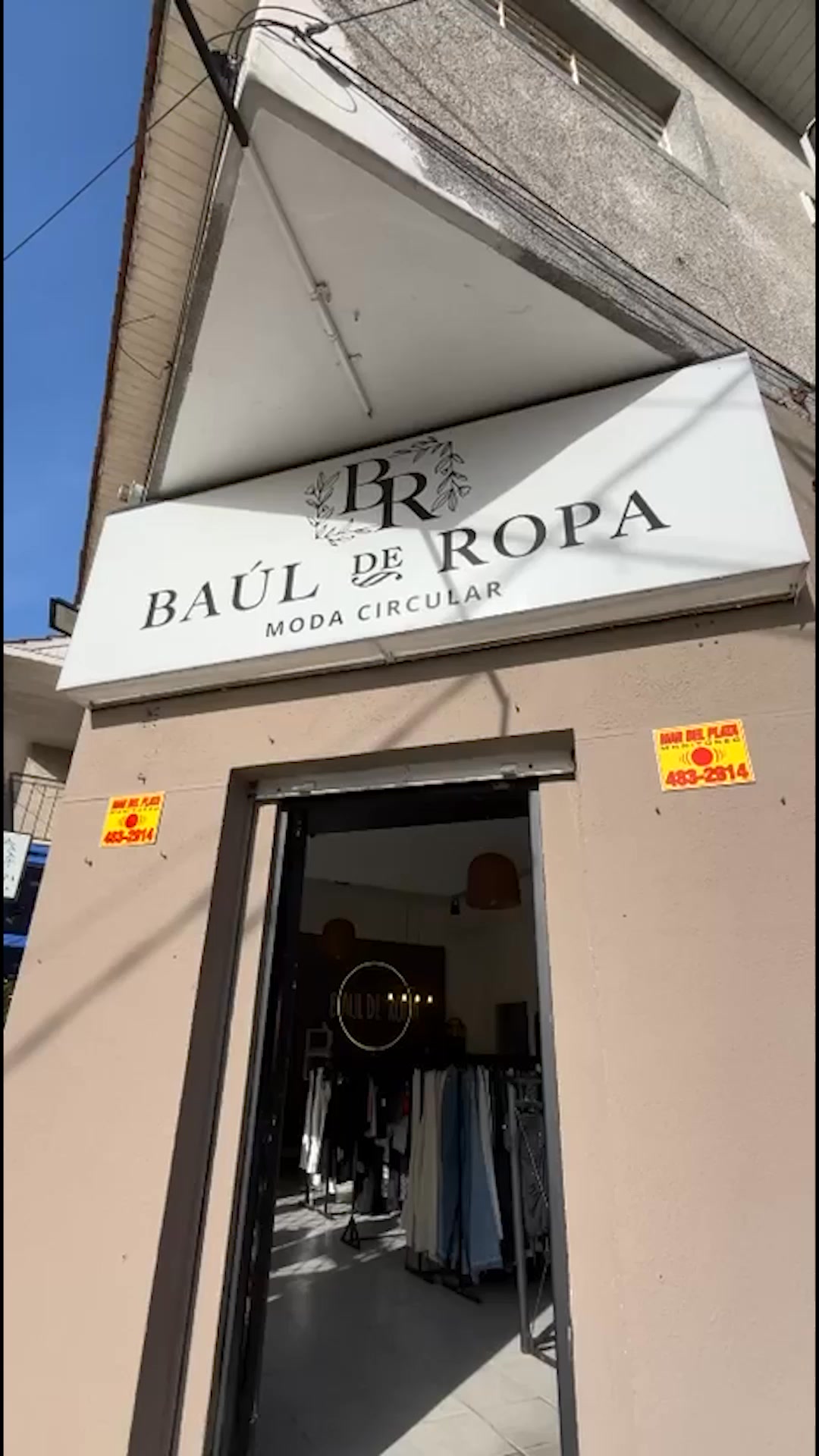 Feria Baul de Ropa Facebook ad: ¡Renovar tu placard nunca fue tan fácil (y…