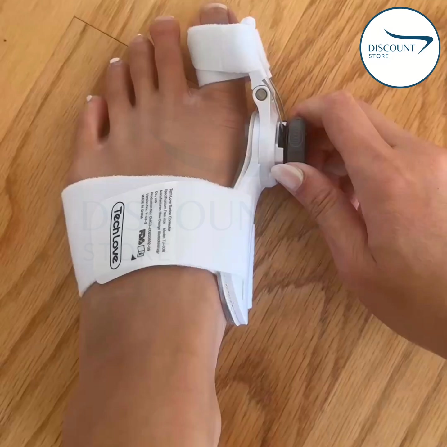 DiscountStore Facebook ad: Straighten Your Toes- No Surgery Needed!