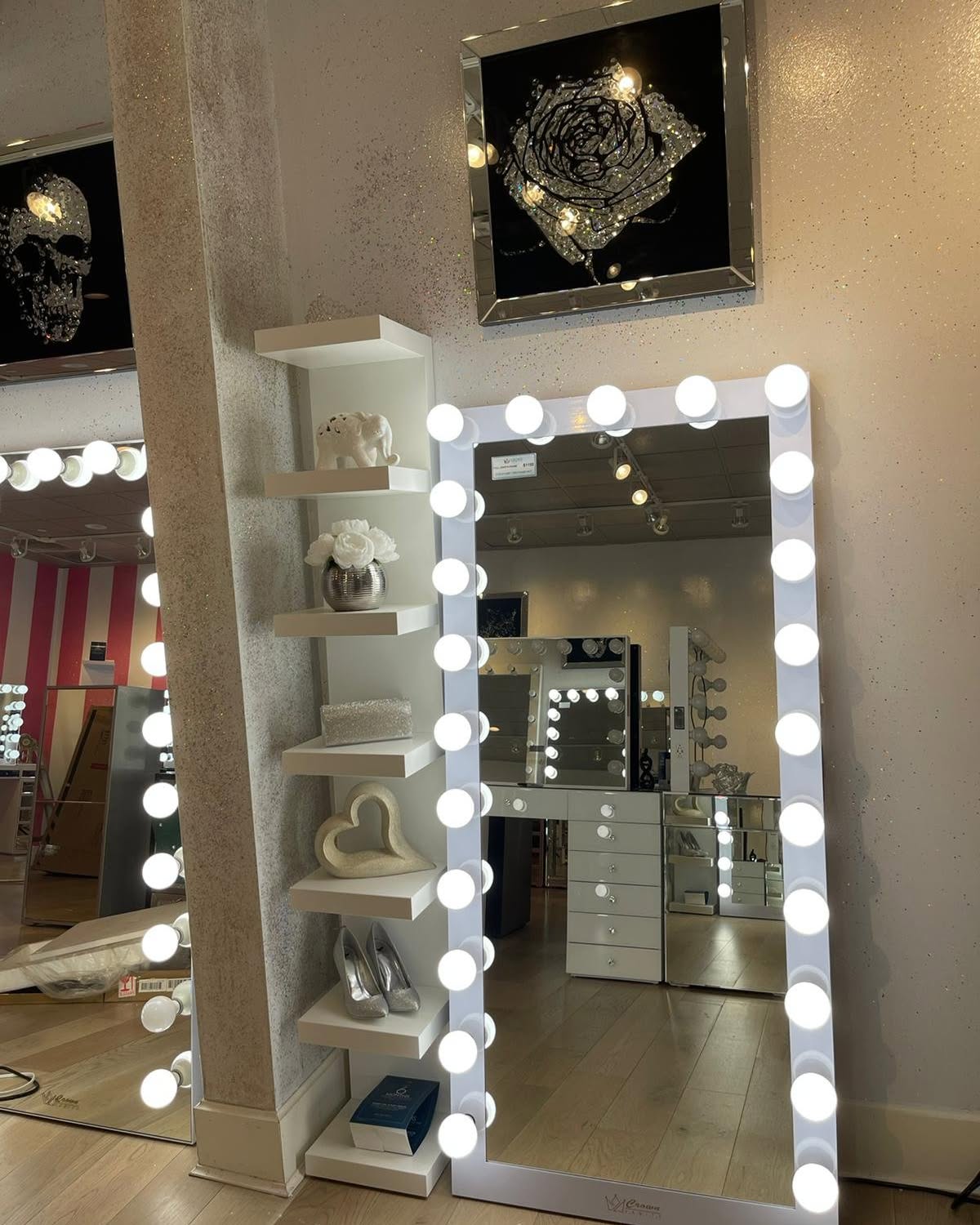 Scott Nelson Facebook ad: Full Body Hollywood Makeup Mirrors