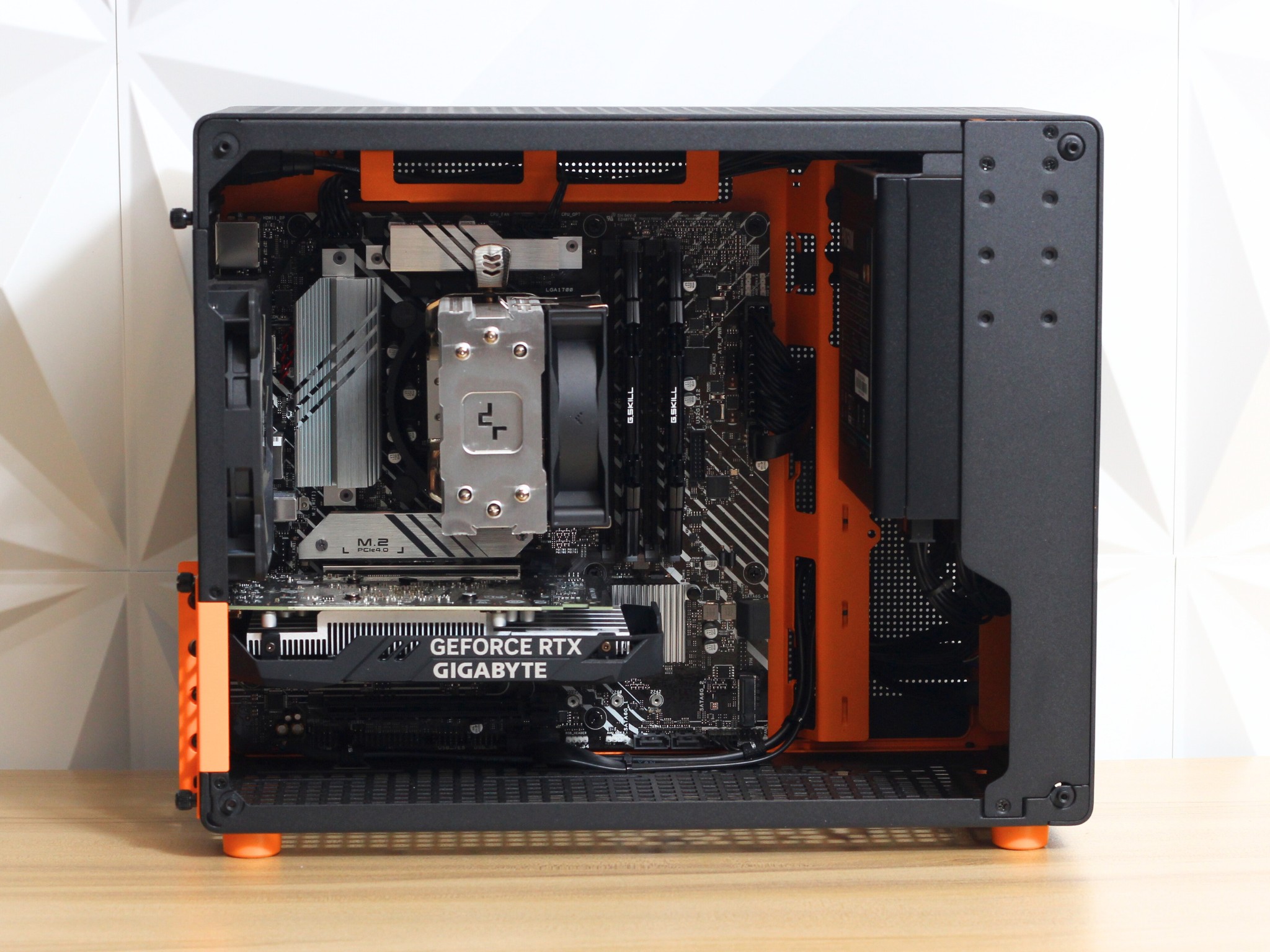 HungryPC Facebook ad: Get the Hungry PC Advantage. NZ's Leading Refurbished Tech.