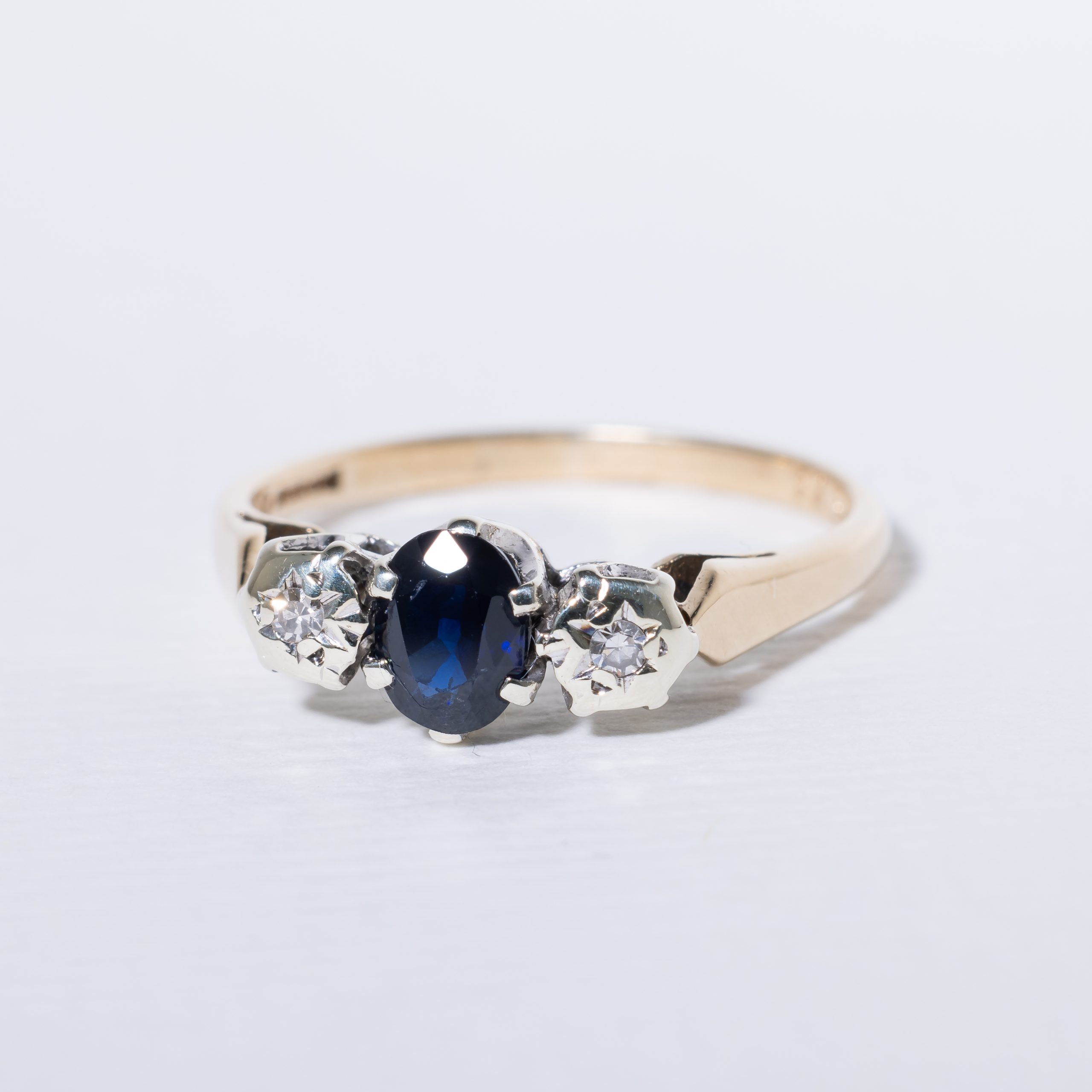 Eleonora Vintage Jewelry Facebook ad