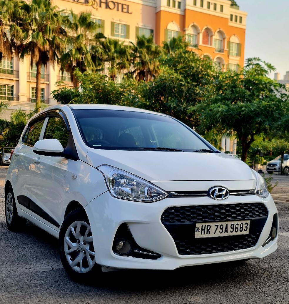 Chand Zaidi Facebook ad: Hundai Grand i10 cng petrol 2017 good condition car