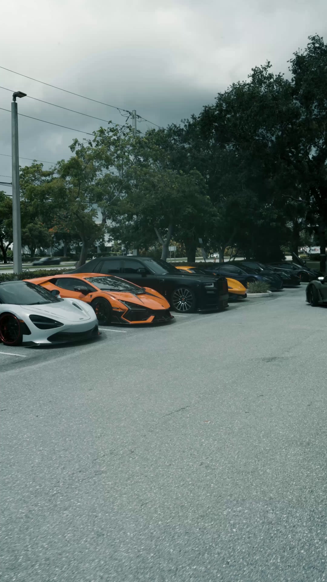 Exotic Car Hacks Facebook ad: Own Your Dream Car Without Losing Money