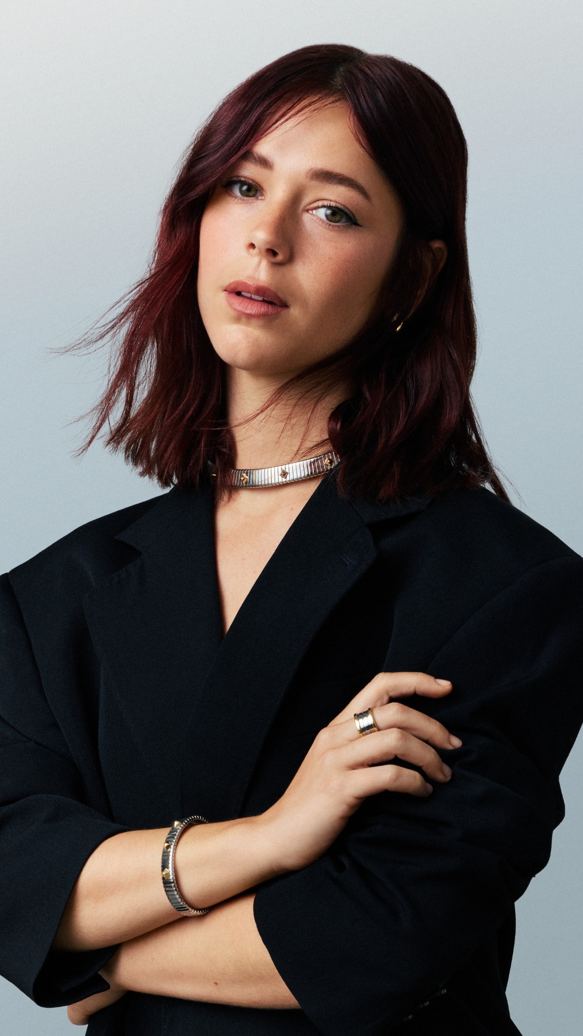 ELLE España Facebook ad: Georgina Amorós presenta Gold & Steel de B.zero1…